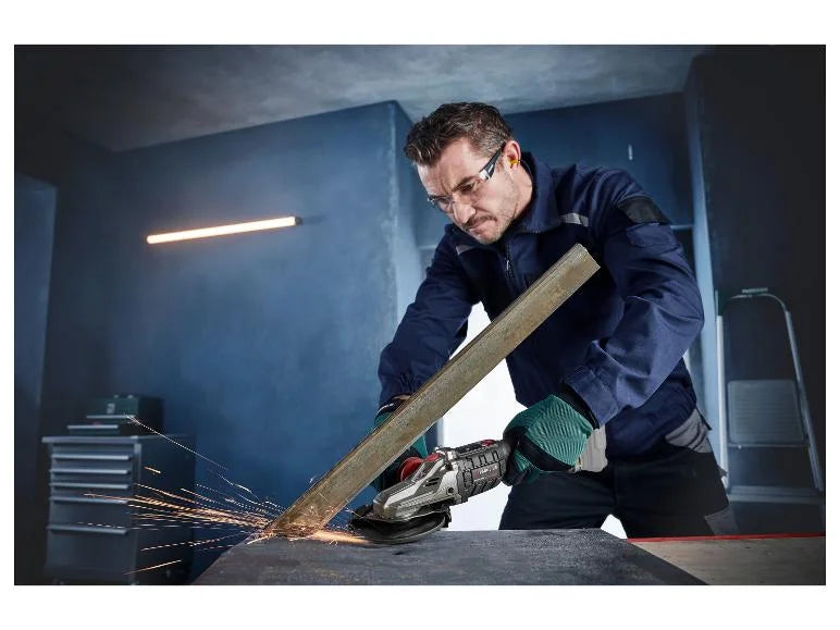 Cordless angle grinder with flat head + Cordless screwdriver