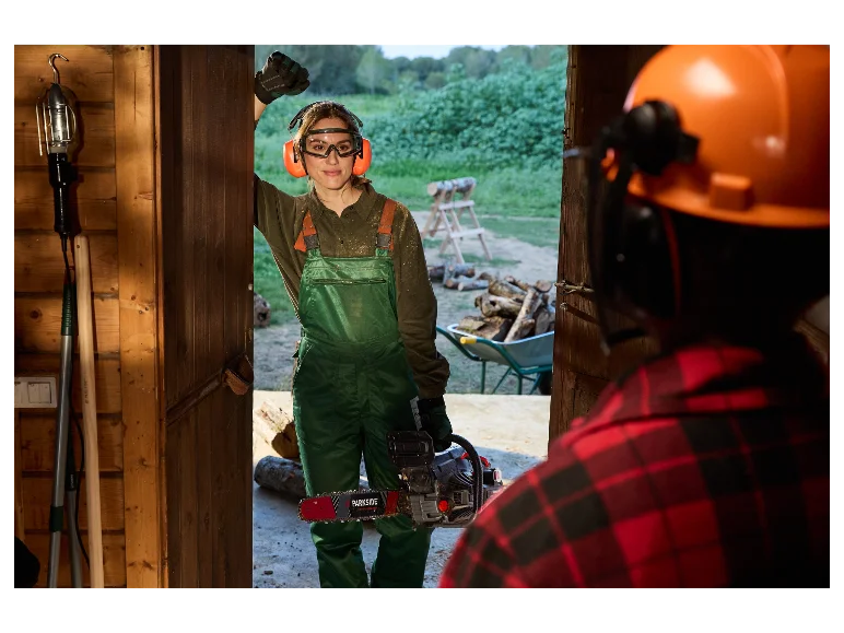 Casque forestier