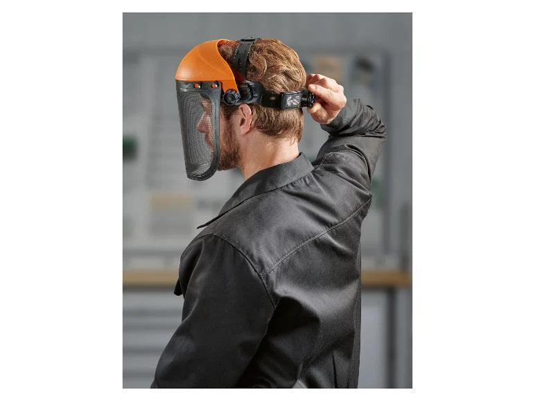 Cordless Chainsaw. 40V + Face Shield