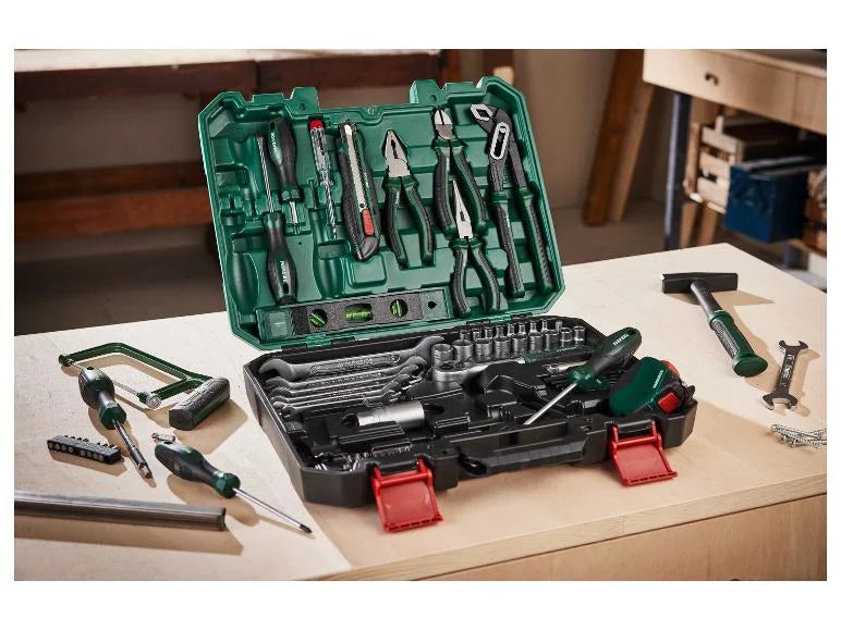 Mallette à outils. 95 pièces